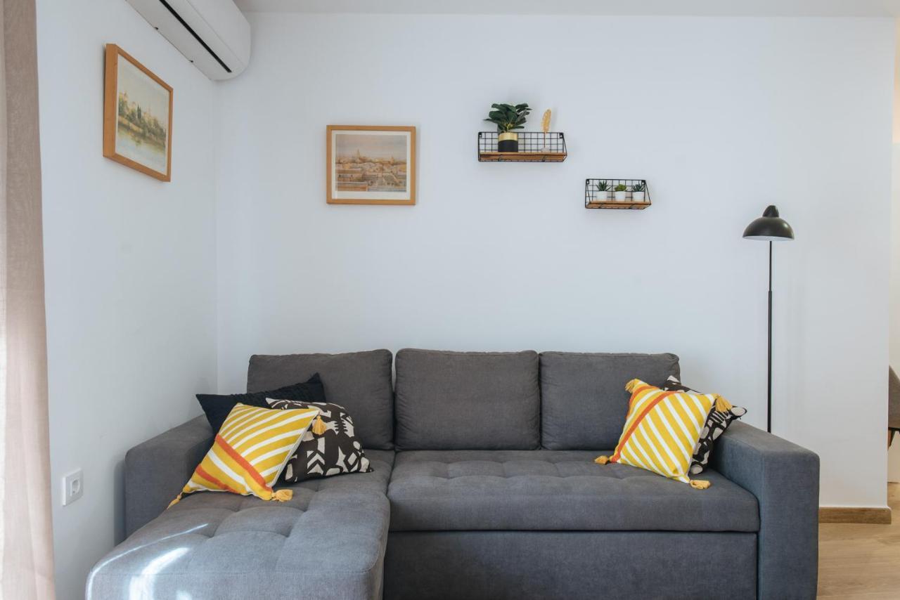 El Apartamento Del Reloj De Sol Sevilla Exteriör bild